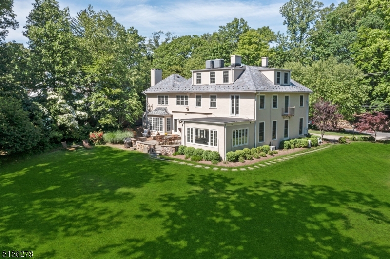 OLD SHORT HILLS - Residential