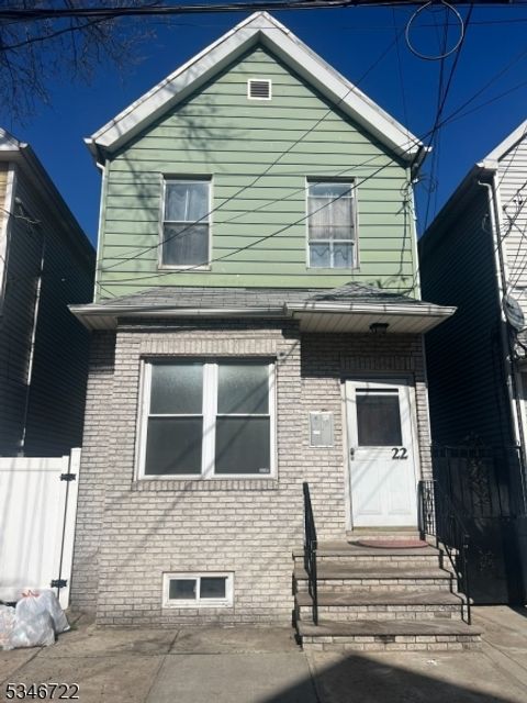 MLS: 3953102