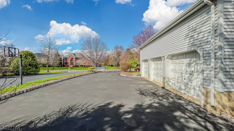 Country Classic - Residential Lease