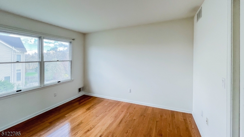 Country Classic - Residential Lease