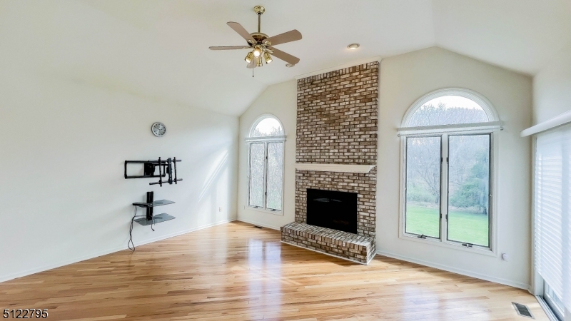 Country Classic - Residential Lease