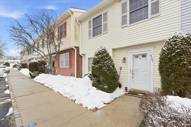 River's Edge - Residential