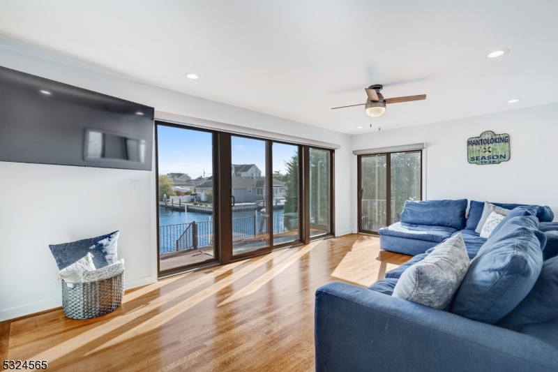 Mantoloking Shores - Residential