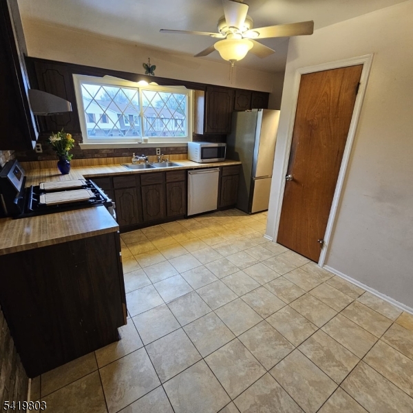 Tudor Village Community - Residential