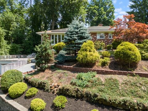 395 Roberts Ln, Scotch Plains Twp., NJ 07076 - #: 3910072