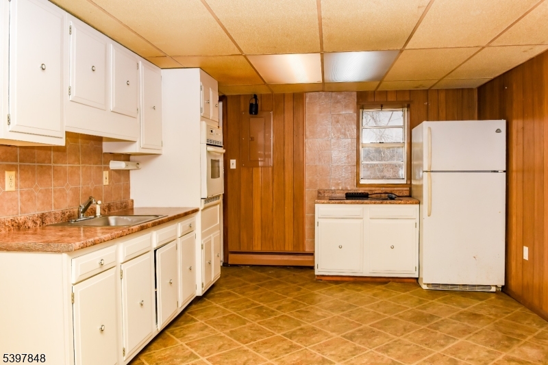 Gordon Lakes - Residential