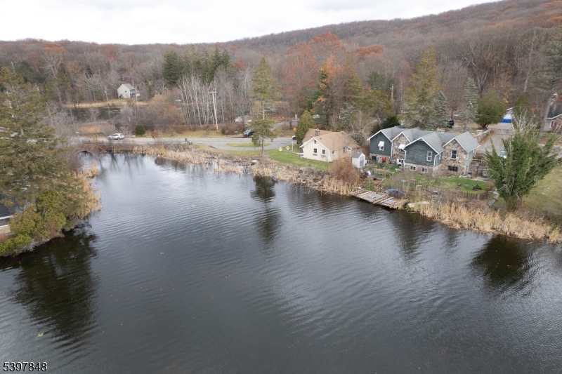 Gordon Lakes - Residential