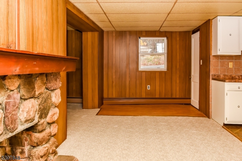 Gordon Lakes - Residential