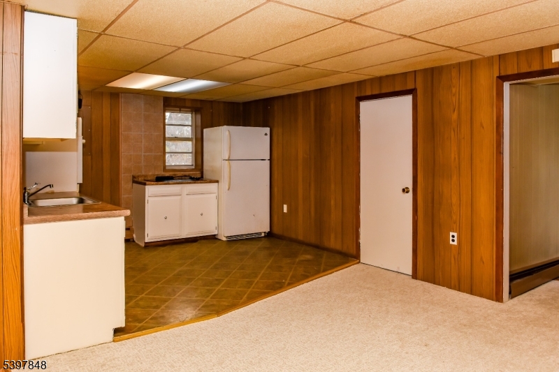 Gordon Lakes - Residential