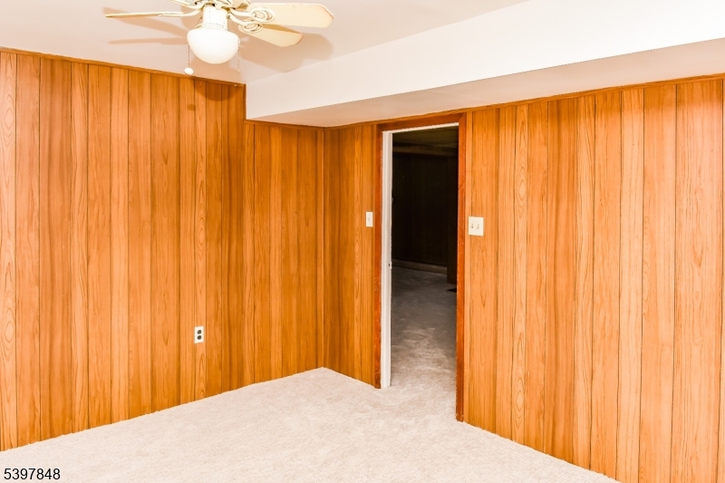 Gordon Lakes - Residential