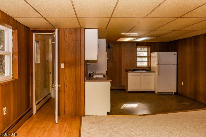 Gordon Lakes - Residential