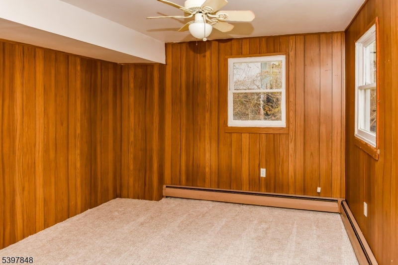 Gordon Lakes - Residential