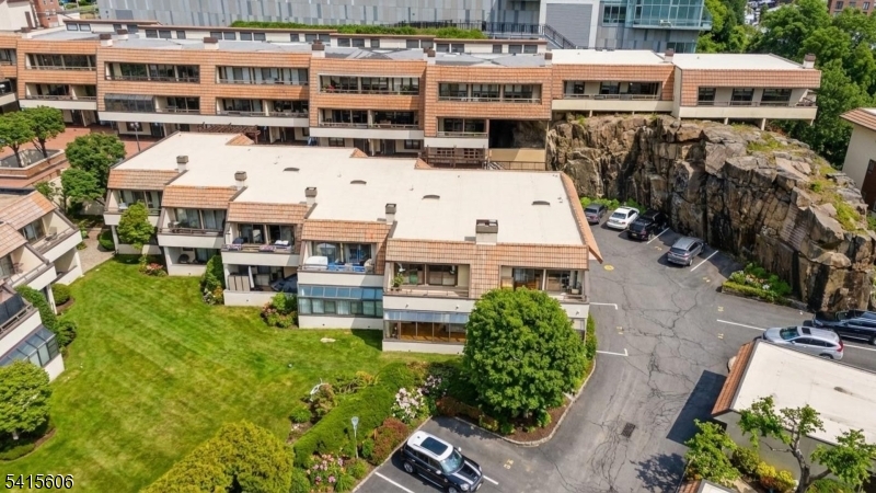 Cliff House - Residential