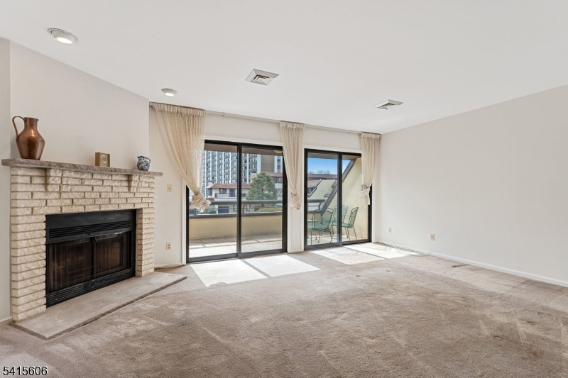 Cliff House - Residential