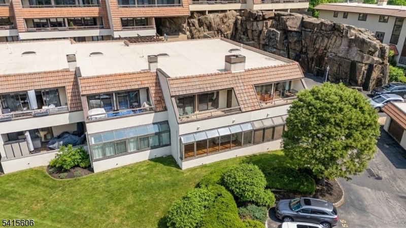 Cliff House - Residential