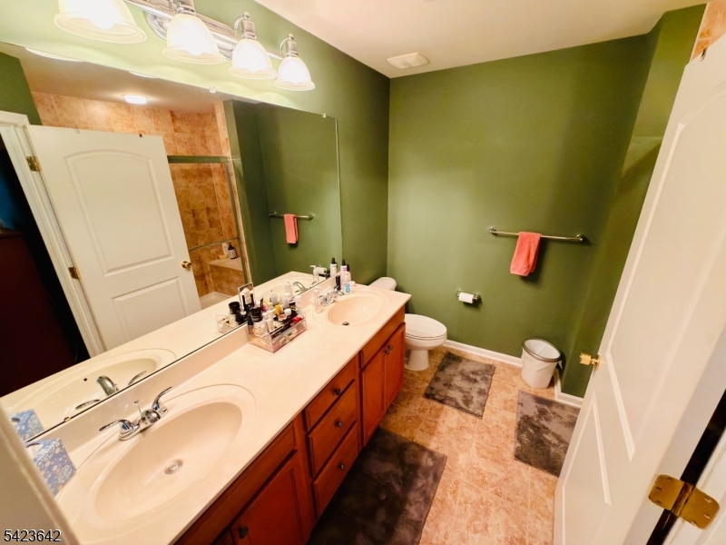 The Oak - Residential