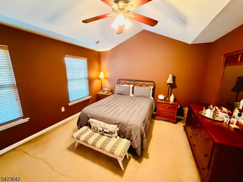 The Oak - Residential