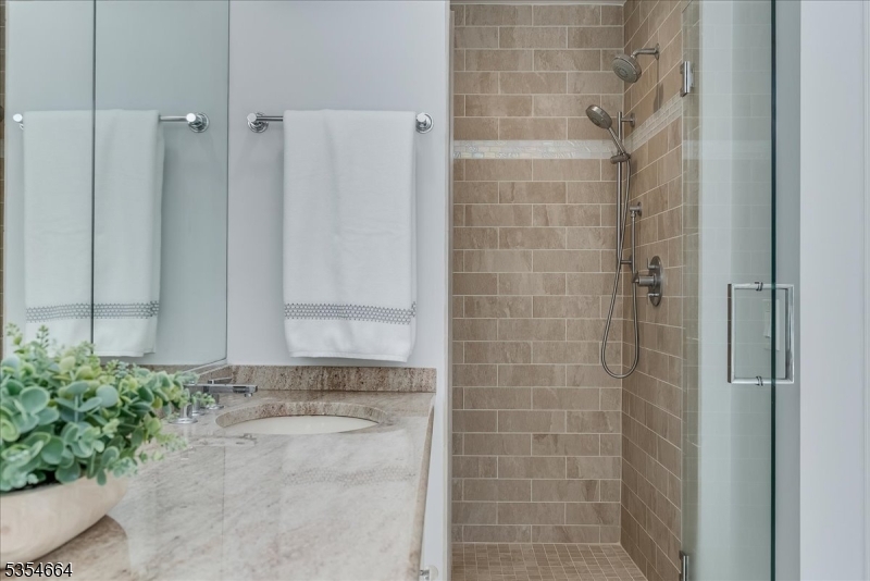 Mendham Golf & Tennis Club - Residential