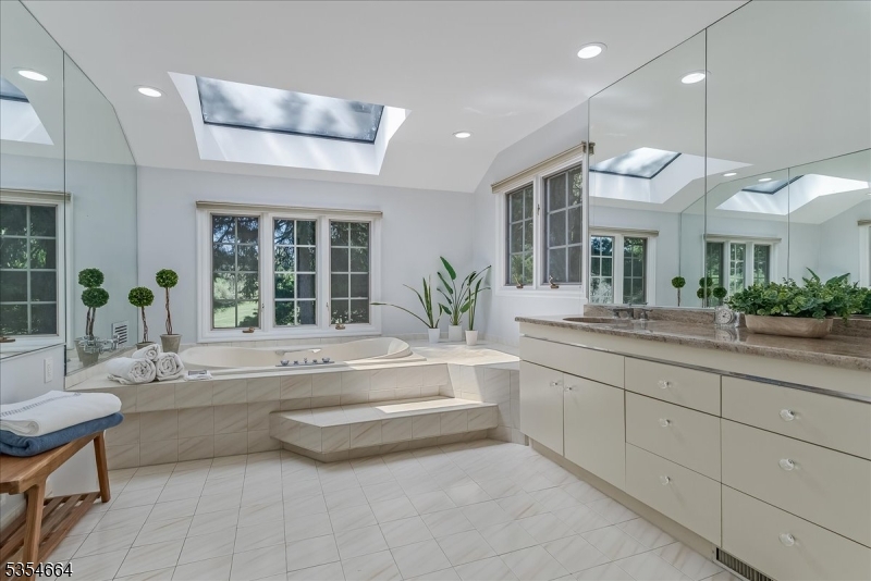 Mendham Golf & Tennis Club - Residential