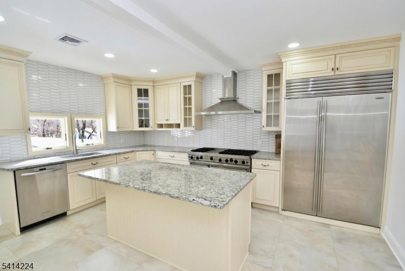 OAK RIDGE / MILTON - Residential