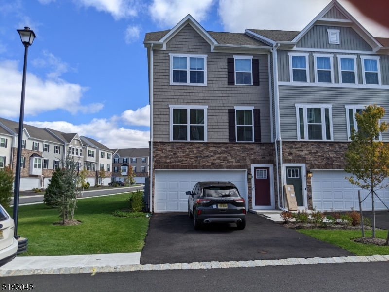 View Mount Olive Twp., NJ 07928 townhome
