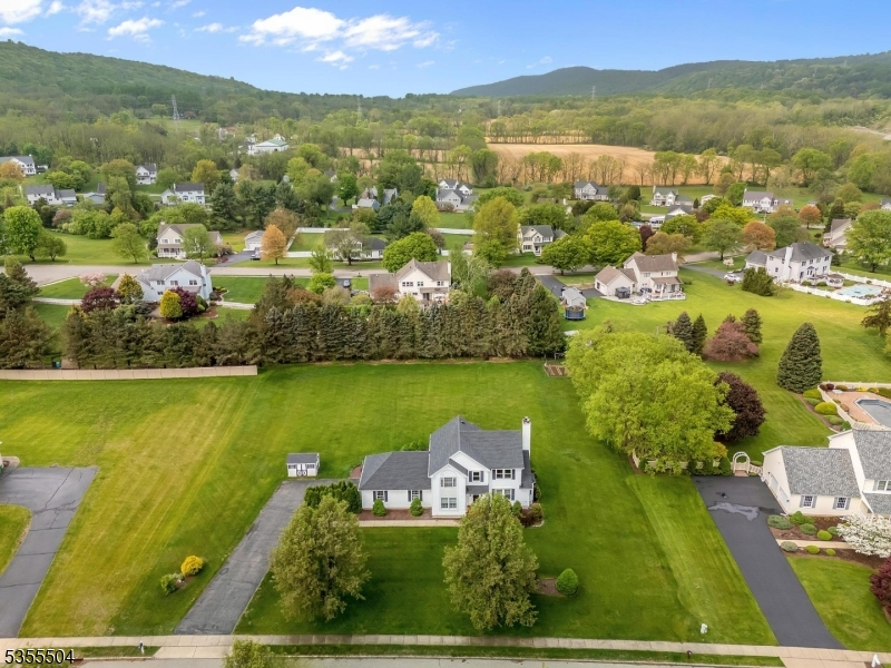 14 Endicott Dr