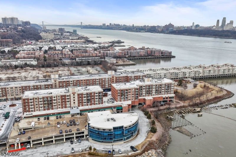 City Place at The Promenade - Residential