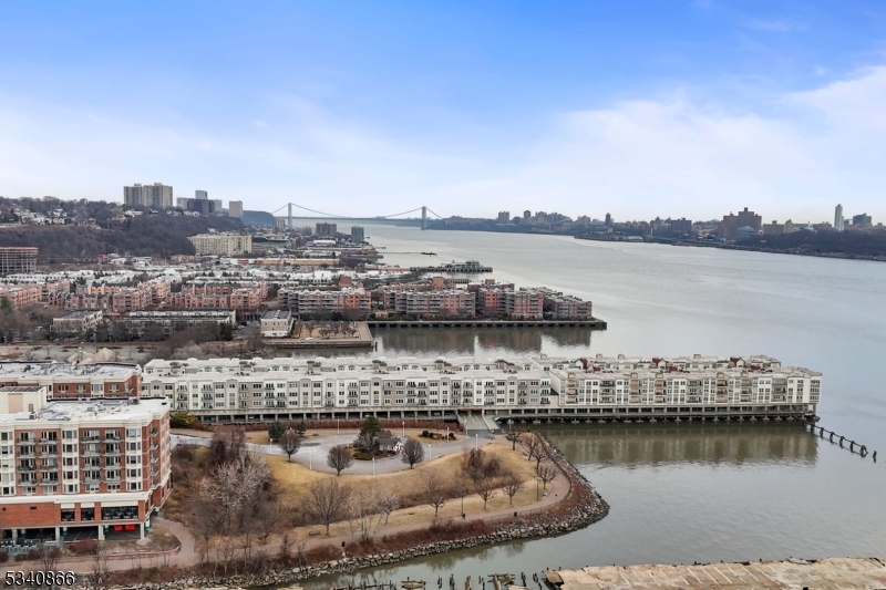 City Place at The Promenade - Residential