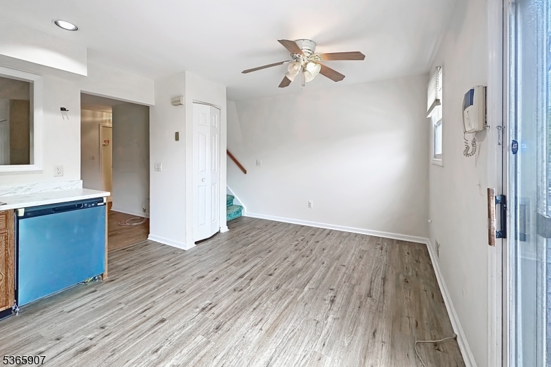 Woods Edge - Residential Lease