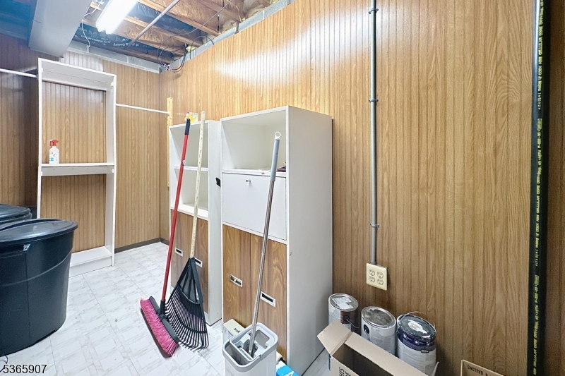 Woods Edge - Residential Lease