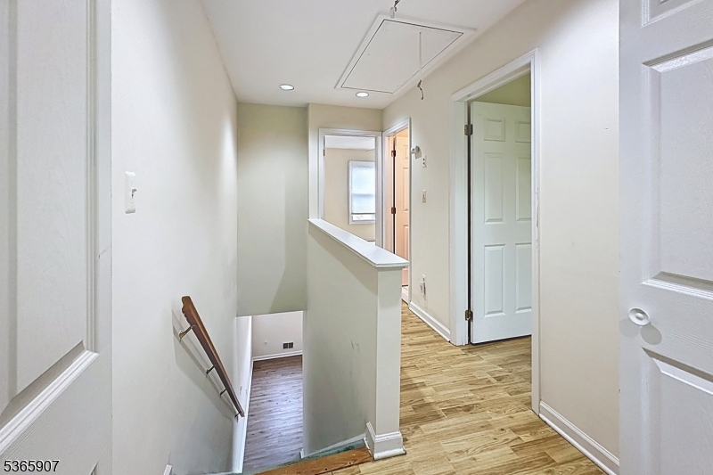 Woods Edge - Residential Lease