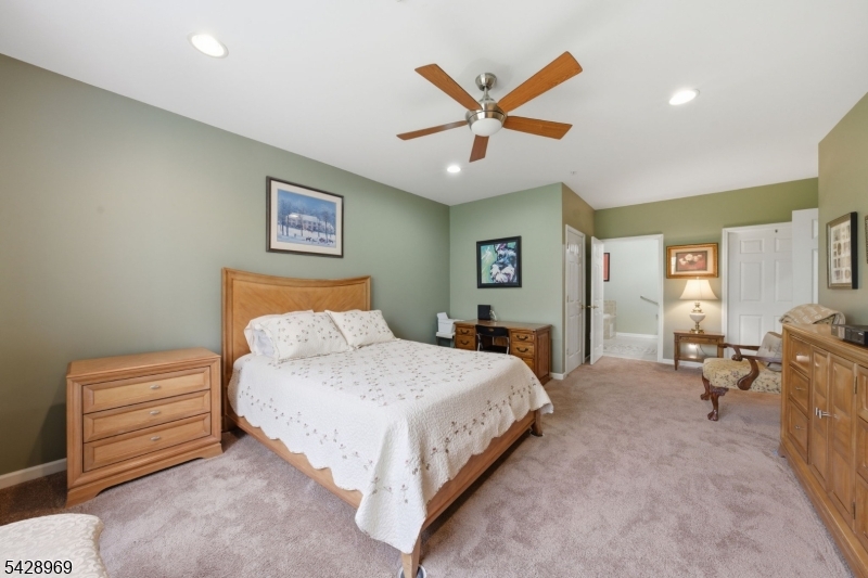 Horizons At Mount Arlington - Residential