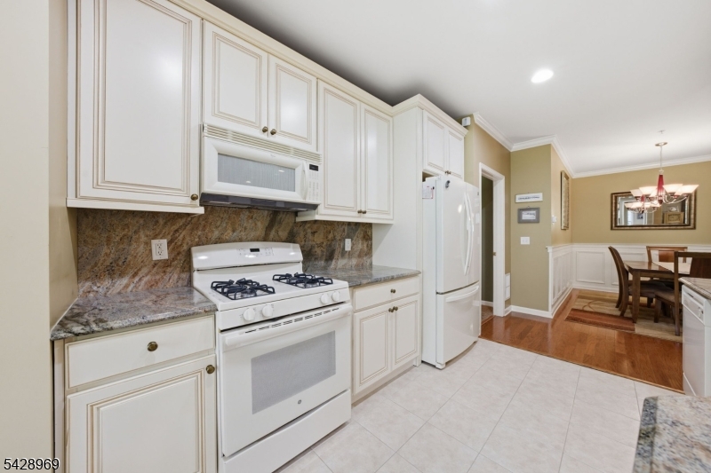 Horizons At Mount Arlington - Residential