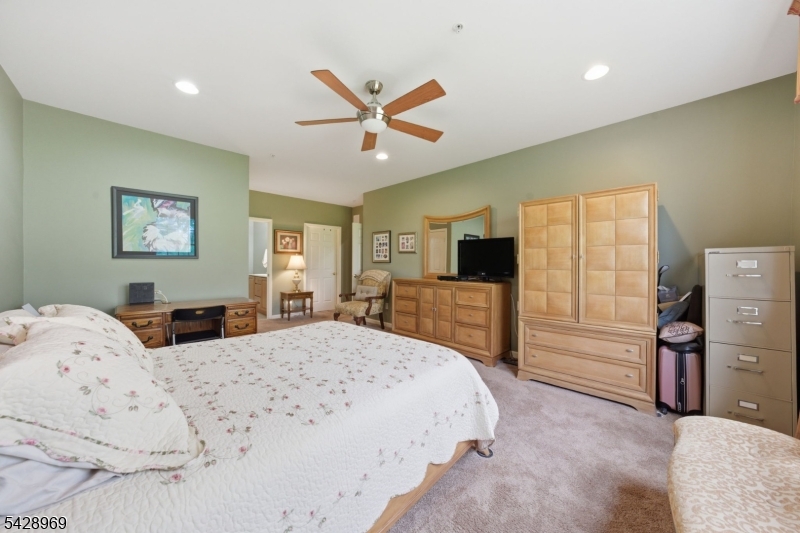 Horizons At Mount Arlington - Residential
