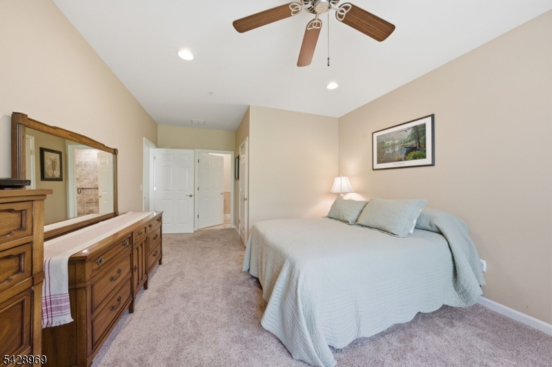 Horizons At Mount Arlington - Residential