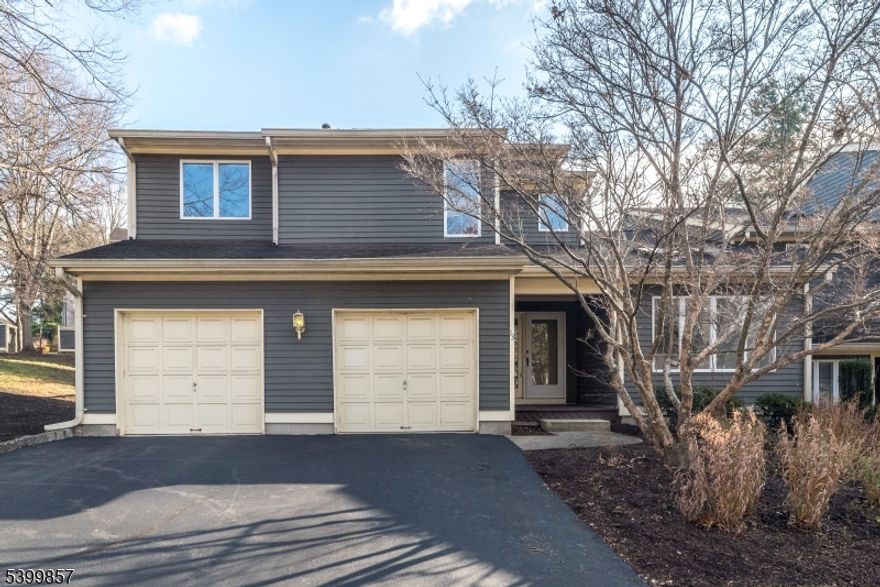 Enjoy the serenity of Beaver Brook Community in this spacious "Carlisle" multifloor end unit. The property is on a quiet cul-de-sac street with access to the golf course. The interior provides a very comfortable layout and flexible use of space with 3 bright bedrooms upstairs and a first floor additional den/office. Laundry is conveniently located on the second floor.. The bright interiors are designed to maximize natural light, creating a warm and inviting atmosphere throughout. The basement, with separate garage entrance is ready to be finished to add your perosnal touch. Act now to make this exceptional home yours.