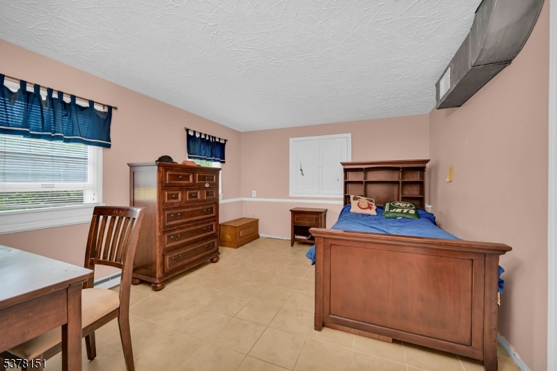 Mountain Circle - Residential