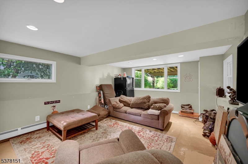 Mountain Circle - Residential