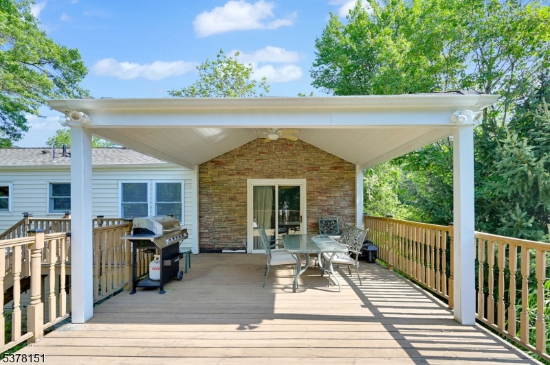 Mountain Circle - Residential