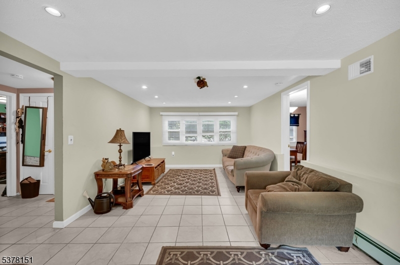 Mountain Circle - Residential