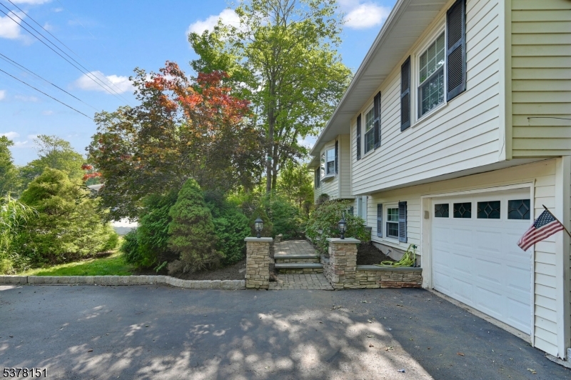 Mountain Circle - Residential