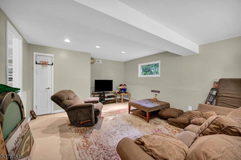 Mountain Circle - Residential