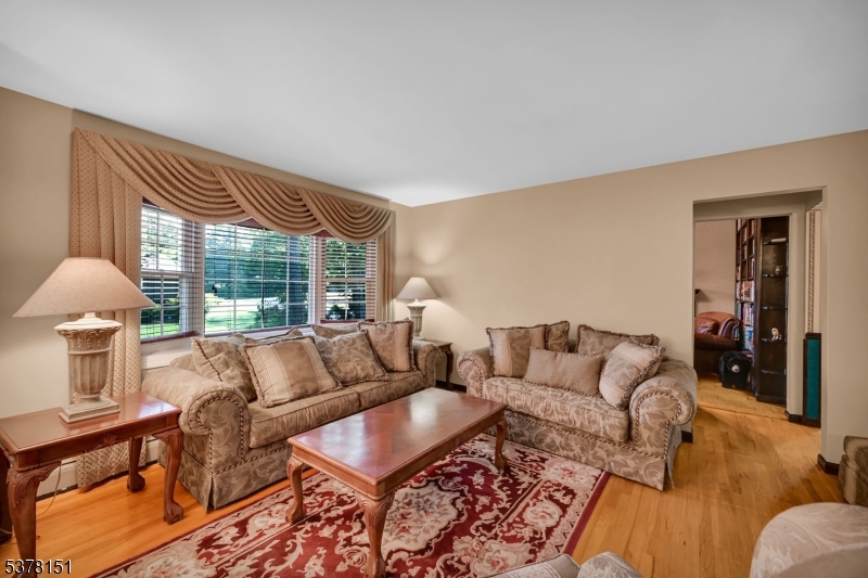 Mountain Circle - Residential