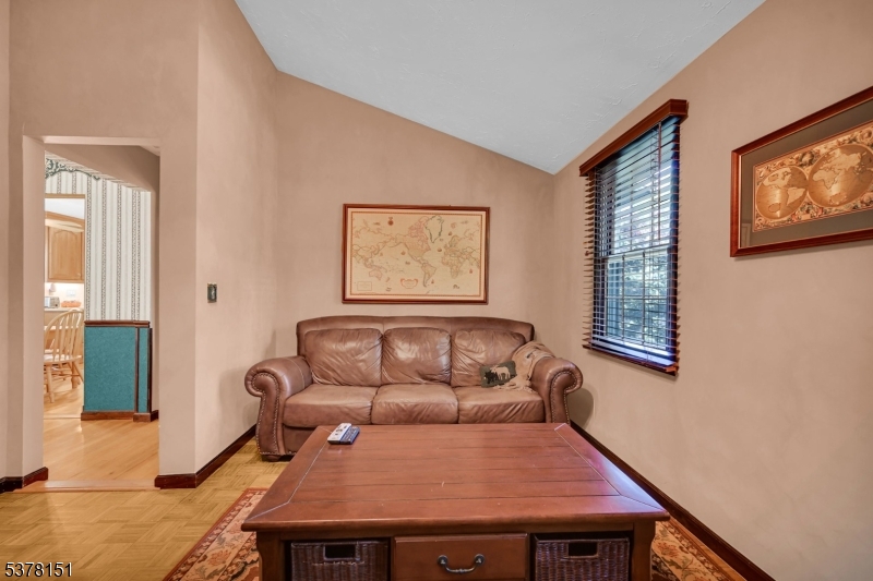 Mountain Circle - Residential