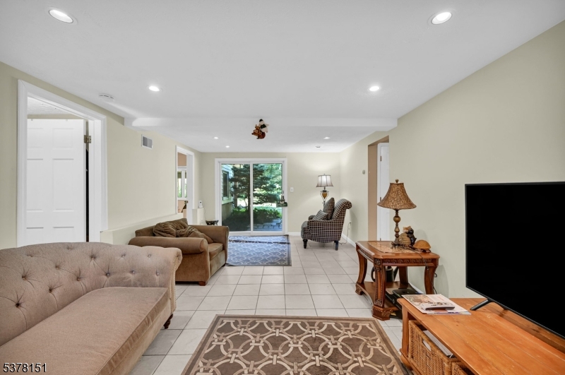 Mountain Circle - Residential