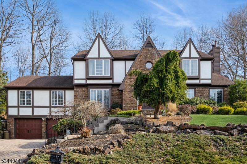 87 Highland Cir