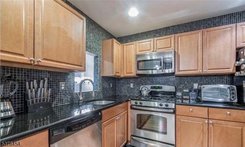 Maple Woods - Residential Lease