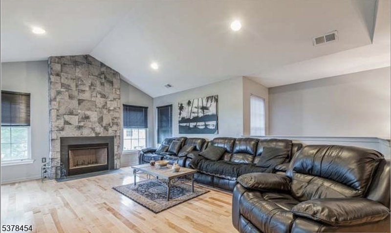 Maple Woods - Residential Lease