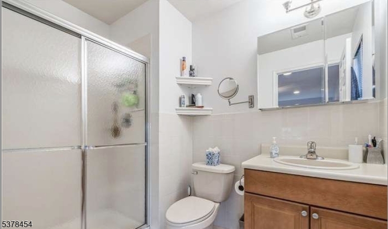 Maple Woods - Residential Lease