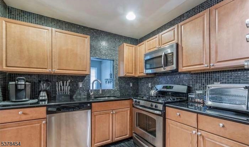 Maple Woods - Residential Lease